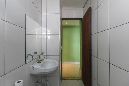 Casa para alugar com 70m², 2 quartos e 1 vaga