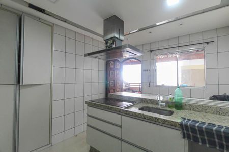 Casa para alugar com 70m², 2 quartos e 1 vaga