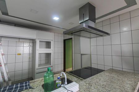 Casa para alugar com 70m², 2 quartos e 1 vaga