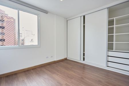 Suíte 1 de apartamento para alugar com 2 quartos, 77m² em Alto da Xv, Curitiba