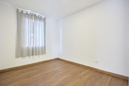 Apartamento para alugar com 77m², 2 quartos e 1 vagaQuarto 1