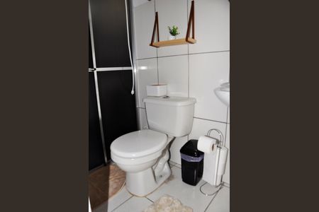 Casa para alugar com 42m², 2 quartos e 1 vagaDetalhe - Banheiro Social