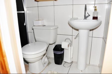 Casa para alugar com 42m², 2 quartos e 1 vagaDetalhe - Banheiro Social