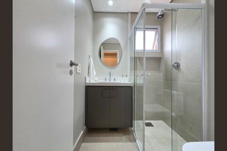Apartamento à venda com 161m², 3 quartos e 4 vagas Apartamento à venda com 161m², 3 quartos e 4 vagasBanheiro da Suíte 1