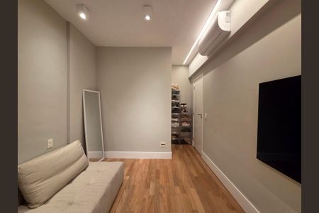 Apartamento à venda com 161m², 3 quartos e 4 vagas Apartamento à venda com 161m², 3 quartos e 4 vagasSuíte 1