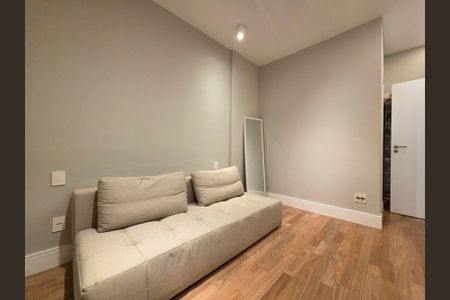 Apartamento à venda com 161m², 3 quartos e 4 vagas Apartamento à venda com 161m², 3 quartos e 4 vagasSuíte 1
