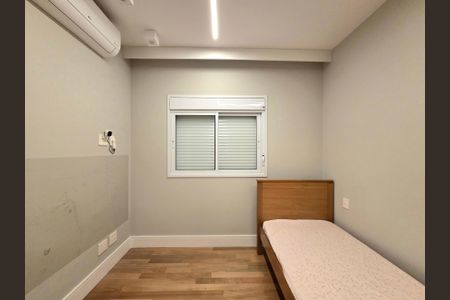 Apartamento à venda com 161m², 3 quartos e 4 vagas Apartamento à venda com 161m², 3 quartos e 4 vagasSuíte 2