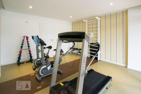 Apartamento à venda com 161m², 3 quartos e 4 vagas Apartamento à venda com 161m², 3 quartos e 4 vagasÁrea comum - Academia