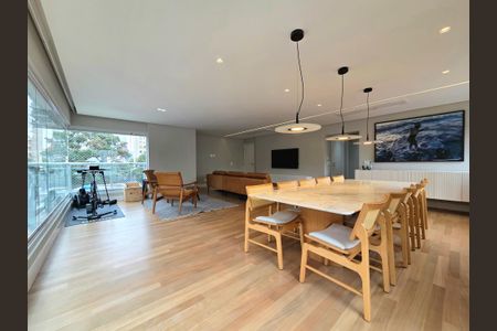 Sala de apartamento à venda com 3 quartos, 161m² em Vila Nova Conceição, São Paulo