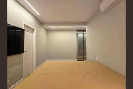 Apartamento à venda com 161m², 3 quartos e 4 vagas Apartamento à venda com 161m², 3 quartos e 4 vagasSuíte 3
