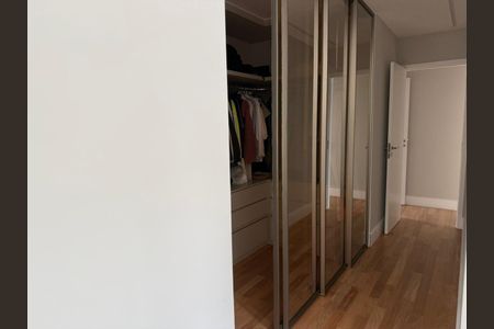 Apartamento à venda com 3 quartos, 161m² em Vila Nova Conceição, São Paulo