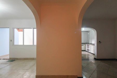 Casa para alugar com 99m², 3 quartos e 1 vagaEscritorio