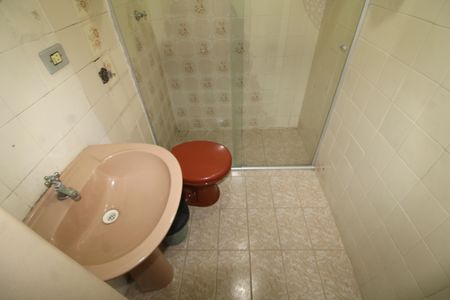 Casa à venda com 224m², 4 quartos e 2 vagasQuarto 1 - Banheiro