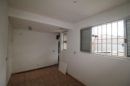 Casa à venda com 224m², 4 quartos e 2 vagasQuarto 4