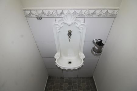 Casa à venda com 224m², 4 quartos e 2 vagasLavabo