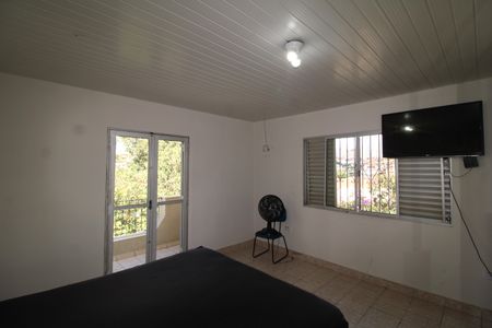 Casa à venda com 224m², 4 quartos e 2 vagasQuarto 1