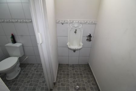 Casa à venda com 224m², 4 quartos e 2 vagasLavabo