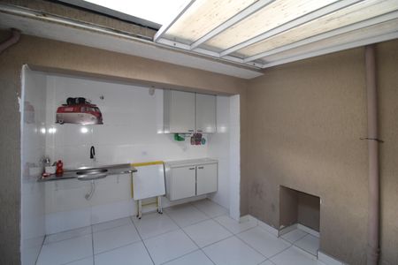 Casa à venda com 224m², 4 quartos e 2 vagasÁrea de Serviço