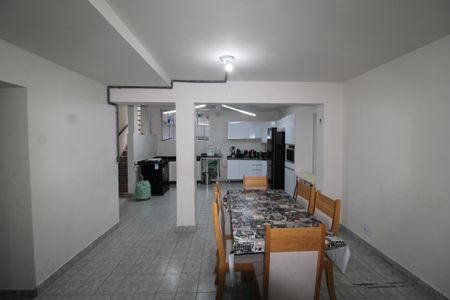 Casa à venda com 224m², 4 quartos e 2 vagasCozinha