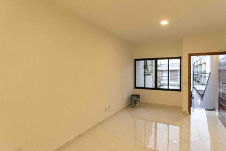 Casa para alugar com 119m², 3 quartos e 2 vagasSala