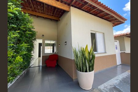 Casa de condomínio para alugar com 128m², 2 quartos e 2 vagasEntrada