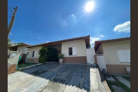 Casa de condomínio para alugar com 128m², 2 quartos e 2 vagasFachada