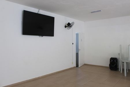 Casa de condomínio para alugar com 128m², 2 quartos e 2 vagasÁrea comum - Salão de festas