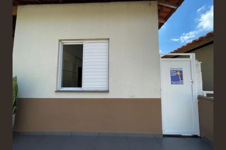 Casa de condomínio para alugar com 128m², 2 quartos e 2 vagasFachada