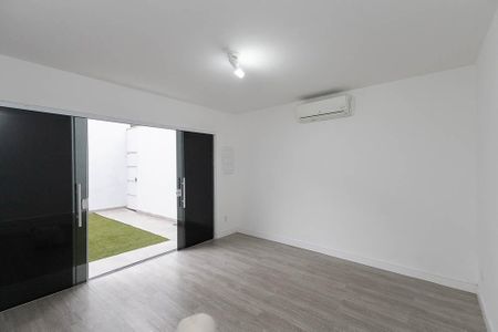 Sala  de casa à venda com 3 quartos, 135m² em Tucuruvi, São Paulo