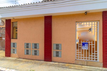 Casa de condomínio à venda com 110m², 3 quartos e 3 vagasPlaca