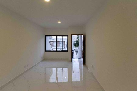 Casa para alugar com 140m², 3 quartos e 4 vagasSala 