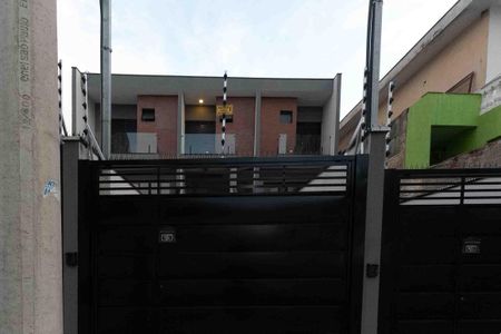 Casa para alugar com 140m², 3 quartos e 4 vagasFachada