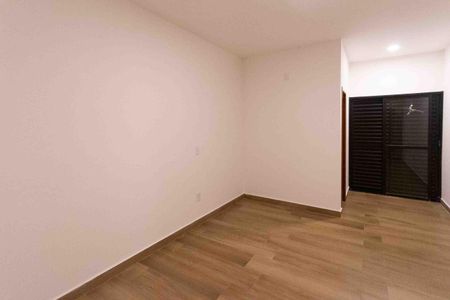 Casa para alugar com 140m², 3 quartos e 4 vagasSuite