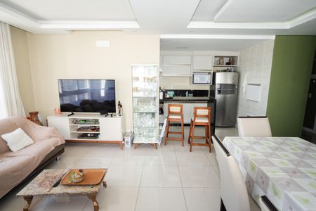 Sala de apartamento à venda com 3 quartos, 92m² em São Sebastião, Porto Alegre