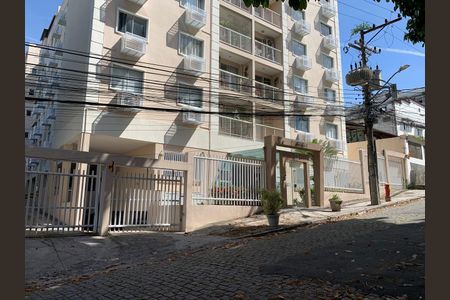 Apartamento para alugar com 74m², 3 quartos e 1 vaga Apartamento para alugar com 74m², 3 quartos e 1 vagaFachada