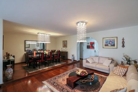 Apartamento para alugar com 340m², 5 quartos e 3 vagas Apartamento para alugar com 340m², 5 quartos e 3 vagasSala