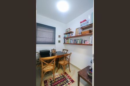 Apartamento para alugar com 340m², 5 quartos e 3 vagas Apartamento para alugar com 340m², 5 quartos e 3 vagasEscritório