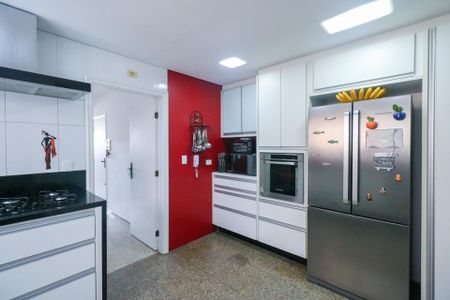 Apartamento para alugar com 340m², 5 quartos e 3 vagas Apartamento para alugar com 340m², 5 quartos e 3 vagasCozinha