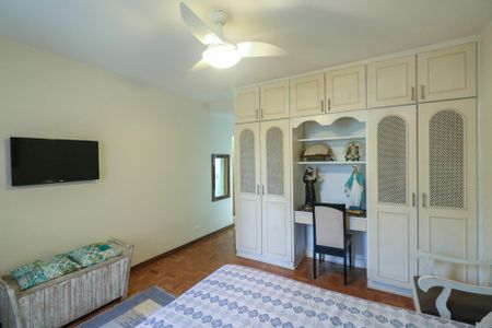 Apartamento para alugar com 340m², 5 quartos e 3 vagas Apartamento para alugar com 340m², 5 quartos e 3 vagasBanheiro da Suíte 2