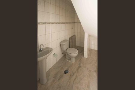 Casa para alugar com 110m², 3 quartos e 1 vagaBanheiro Social 02