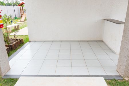 Apartamento para alugar com 44m², 2 quartos e sem vaga Apartamento para alugar com 44m², 2 quartos e sem vagaÁrea comum - Churrasqueira