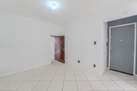 Apartamento à venda com 39m², 1 quarto e sem vaga Apartamento à venda com 39m², 1 quarto e sem vagaSala