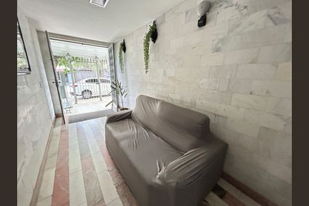 Apartamento para alugar com 80m², 2 quartos e 1 vagaHall de entrada