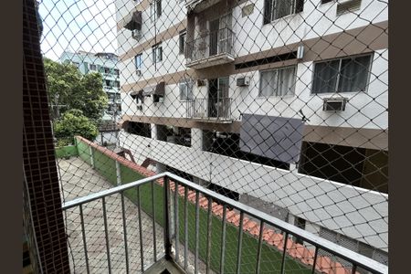 Apartamento para alugar com 80m², 2 quartos e 1 vagaVaranda do Quarto 2