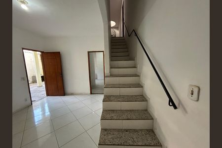 Casa para alugar com 240m², 3 quartos e 1 vagaSala