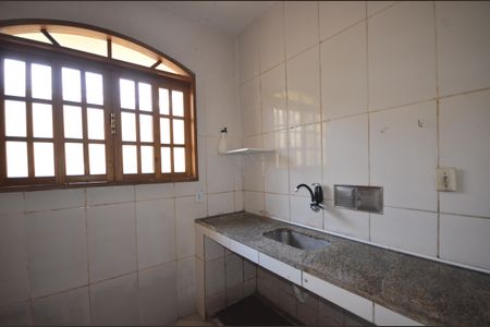 Casa para alugar com 240m², 3 quartos e 1 vagaCozinha