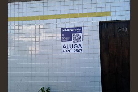 Casa para alugar com 240m², 3 quartos e 1 vagaFachada + plaquinha