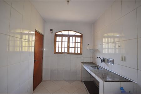 Casa para alugar com 240m², 3 quartos e 1 vagaCozinha