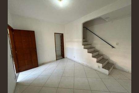 Casa para alugar com 240m², 3 quartos e 1 vagaSala