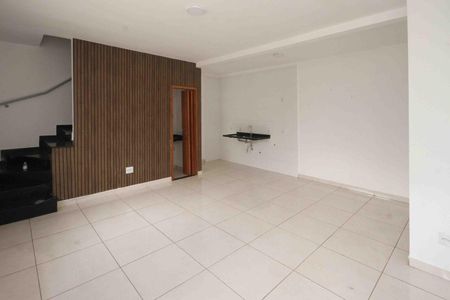 Casa para alugar com 67m², 2 quartos e 2 vagasSala e Cozinha